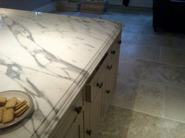 Jerusalem Grey Gold Large Opus Limestone Lapicida