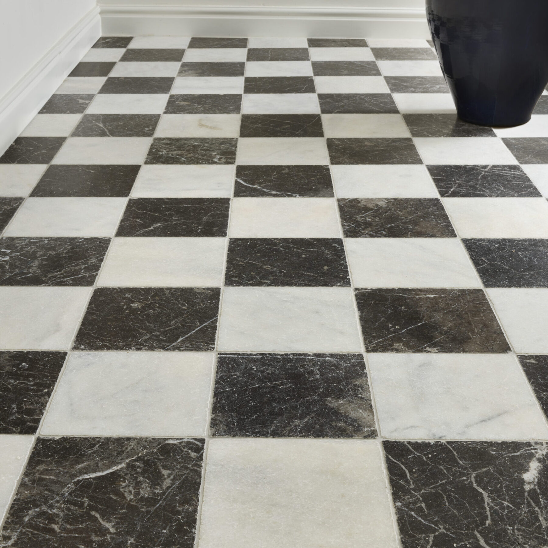 Venetian White Natural Marble Floor Tile - Lapicida