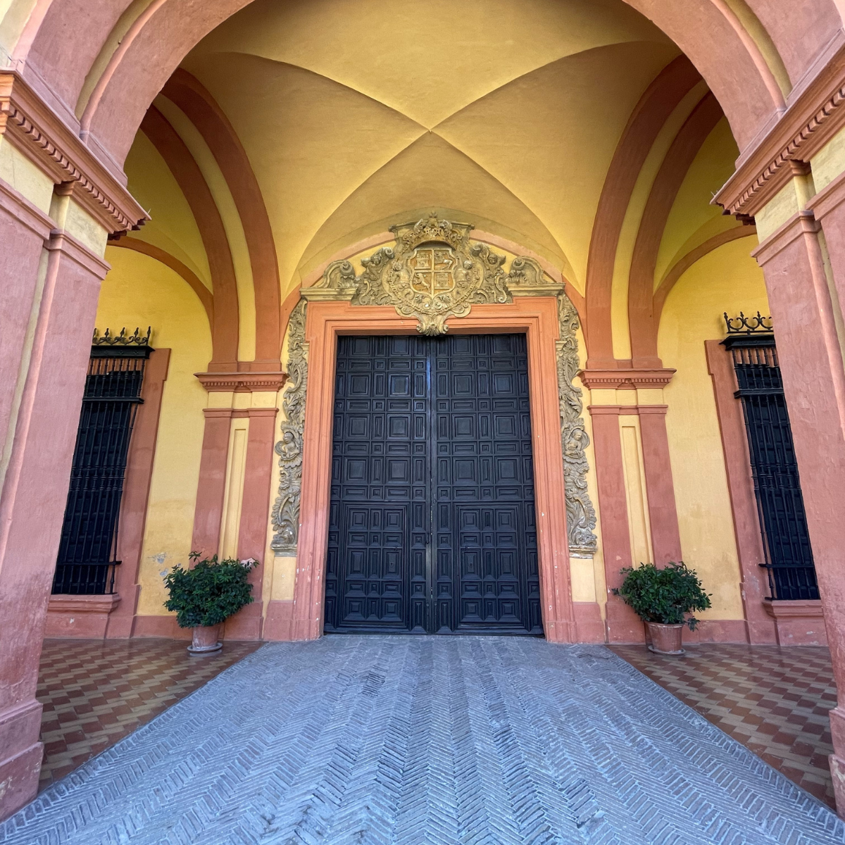 Seville herringbone inspiration for Lapicida floorings at the Alcázar