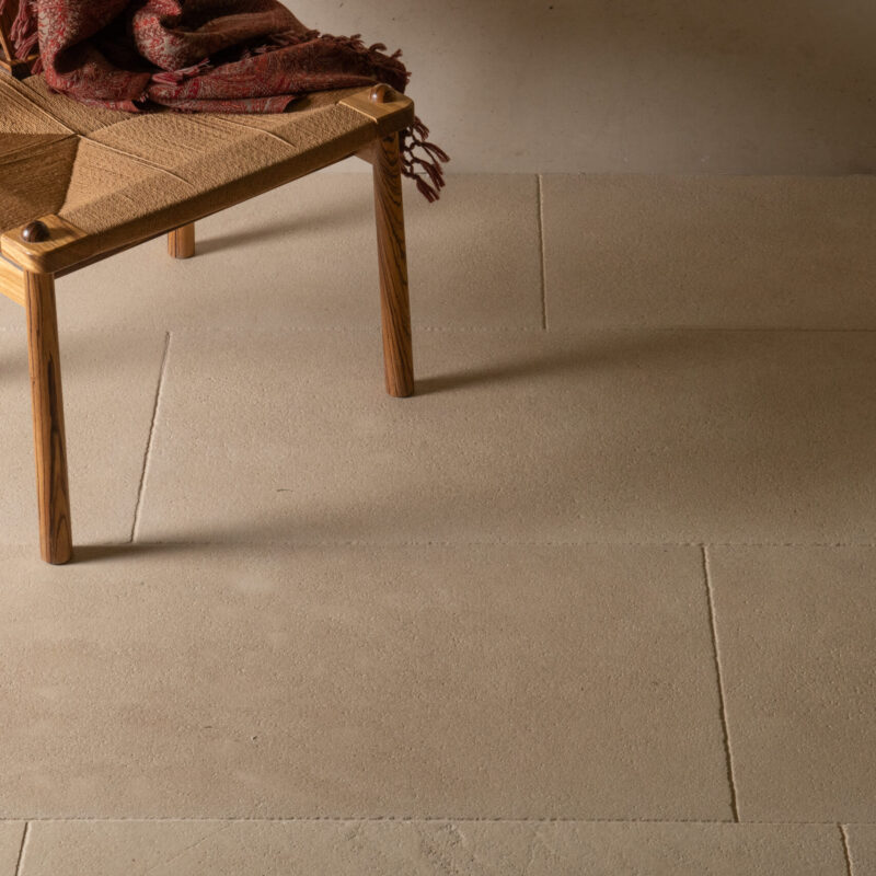 LAPICIDA English Heritage Blackfriars Cream Flag stone flooring