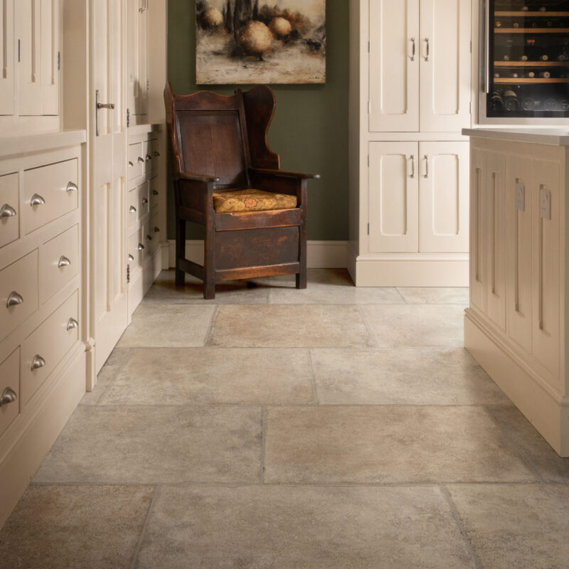 LAPICIDA Campagne in stylish country kitchen - most beautiful floor tiles in the world